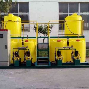 PE材質(zhì)全自動(dòng)防腐加藥設(shè)備