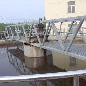 污泥池沉淀刮泥機(jī)裝置中心傳動(dòng)刮泥機(jī)設(shè)備介紹