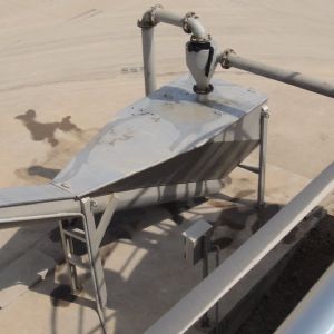 固液分流裝置洗沙廢水處理設(shè)備不銹鋼砂水分離器